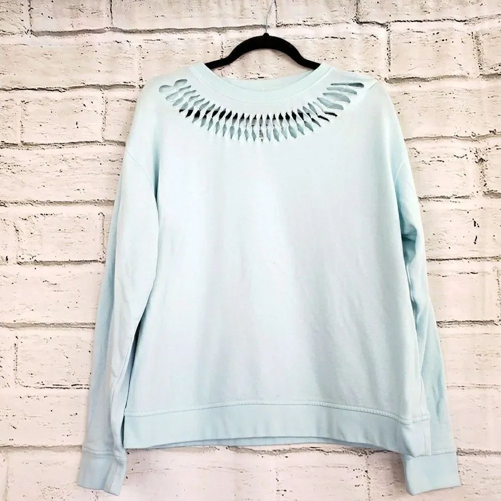 Victoria Sport blue long sleeve sweatshirt